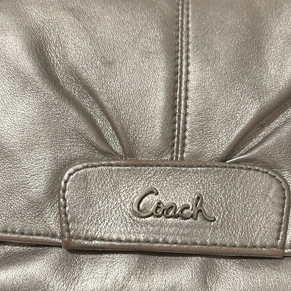 Coach - Picture 2 of 9